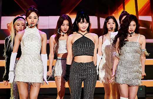 Group TWICE TZUYU, MOMO and Sana (from left) perform at the 2020 MBC Song Festival: THE MOMENT which was held online on the afternoon of the 31st.