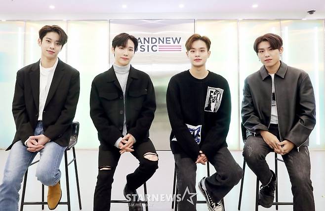 Group AB6IX (AB6IX) poses ahead of the interview with the magazines 2020 Asian Artist Awards Awards.