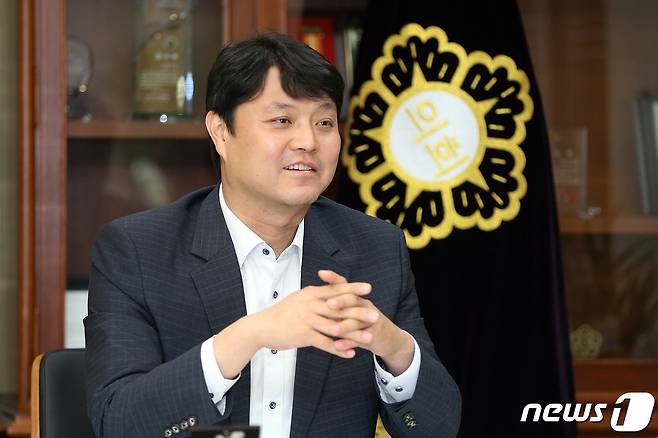 조석환 경기 수원시의회 의장. © 뉴스1