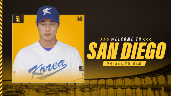 The San Diego Padres announced Kim Ha-seong's signing on the club's official Twitter account.  [SCREEN CAPTURE]
