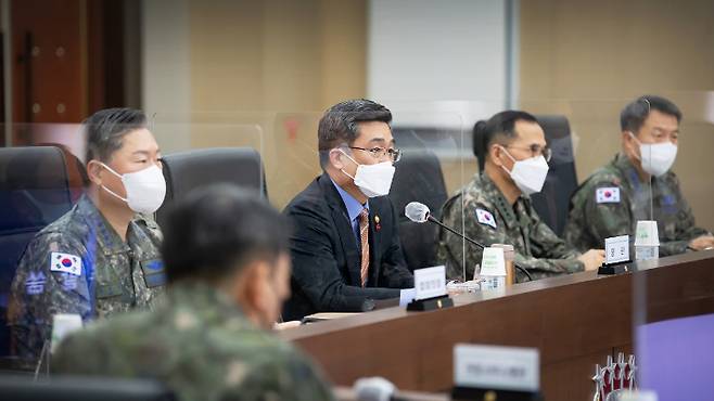 국방부는 지난달 28일 오후 서울 용산구 합동참모본부 대회의실에서 서욱 장관 주관으로 '20-2차 전작권 전환 추진평가회의'를 개최했다고 밝혔다. 국방부 제공