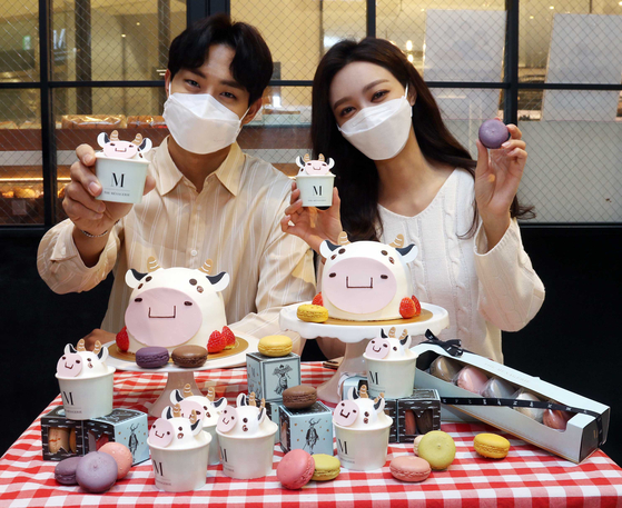 Ox-themed desserts introduced at Shinsegae Department Store’s The Menagerie in celebration of the Year of the Ox. [SHINSEGAE DEPARTMENT STORE]