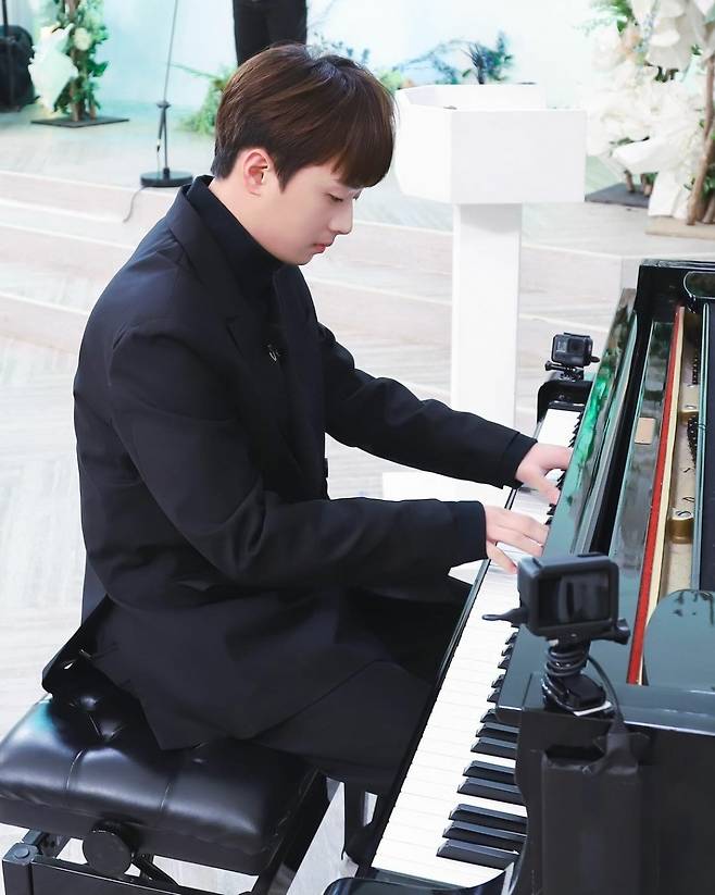 /사진='뉴에라프로젝트 미스터트롯' 인스타그램