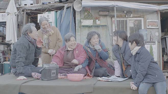 영화 <천사는 바이러스> 스틸컷.