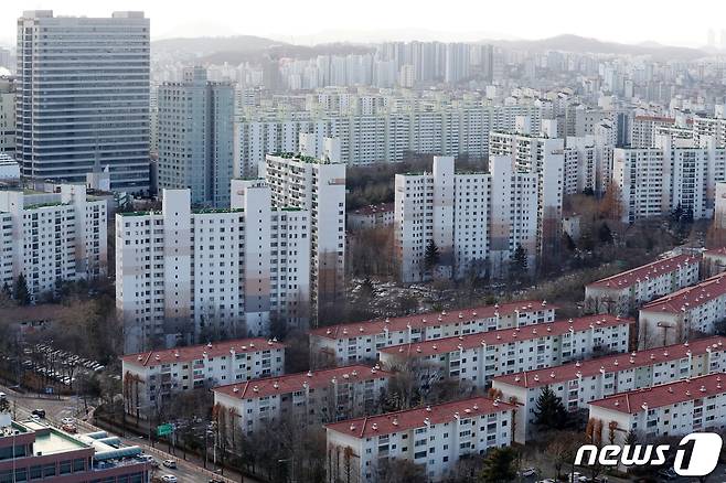 서울 양천구 목동 아파트 4단지 모습. 2021.1.5/뉴스1 © News1 민경석 기자