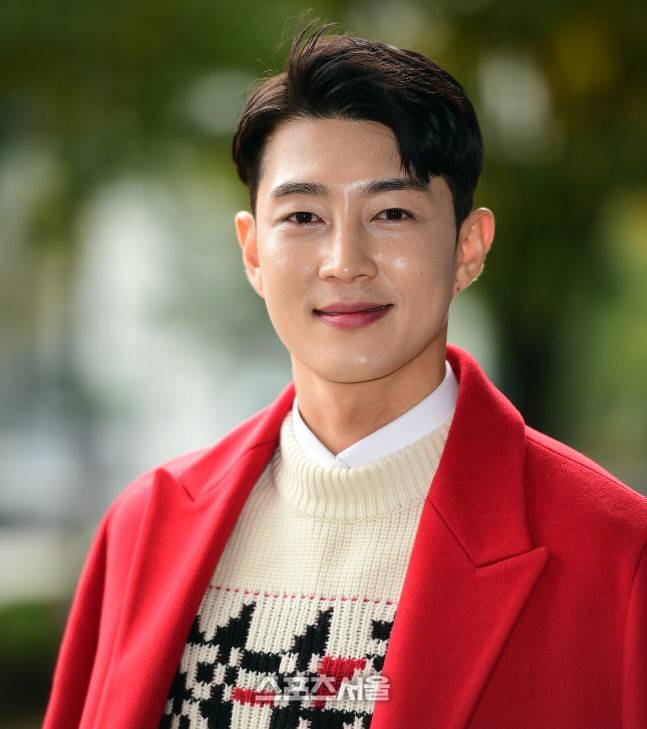 박강현이 미스터 인터내셔널 코리아 프로필 촬영에 임하고 있다. 이주상기자 rainbow@sportsseoul.com