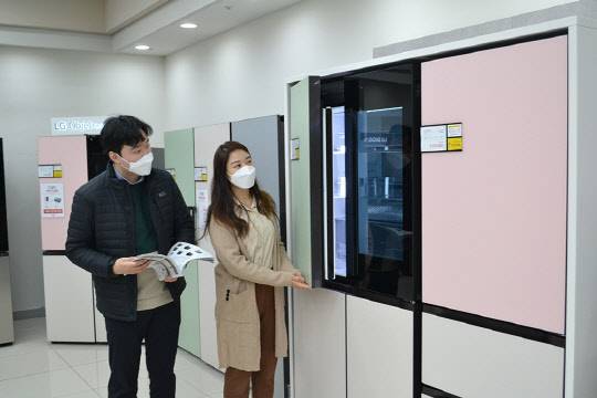 지난해 대형가전의 온라인 구매가 크게 늘어난 것으로 나타났다. <전자랜드 제공>