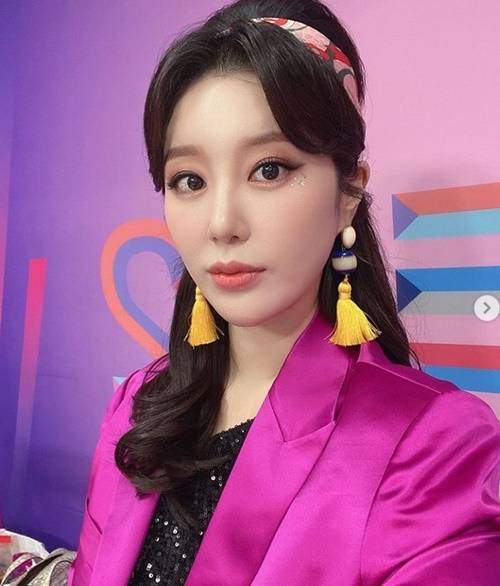 나비 사진=나비 SNS