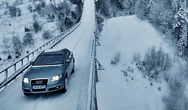 스키 점프대를 올라가는 아우디 콰트로 차량 [사진 출처=아우디]