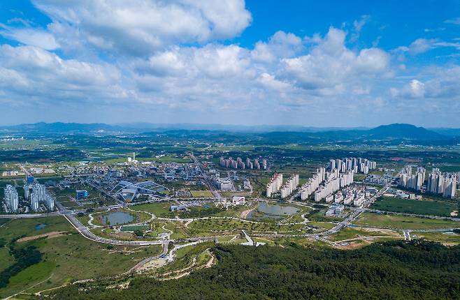 충남혁신도시로 지정된 충남도청 내포신도시 전경. 홍성군 제공