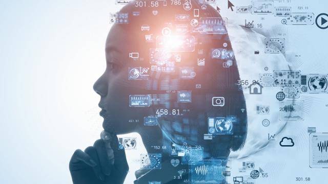 AI 알고리즘의 정교한 추천 기능으로 ‘나보다 나를 더 잘 아는 기계’의 세상이 도래했다. '동물과 기계에서 벗어나' 저자 스가쓰케 마사노부는 AI에 지배당하지 않기 위해 인간과 자연에 대해 '모른다'는 감각을 끊임 없이 유지하며 인간의 호기심, 상상력을 잃어버리지 않는 게 중요하다고 했다. 게티이미지뱅크