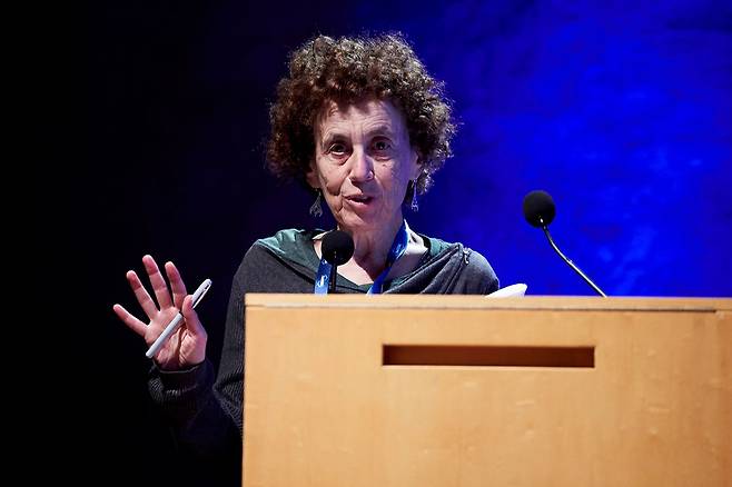 ⓒEPA수전 와이즈 교수의 기초연구 덕에 코로나19 백신 개발이 빨라질 수 있었다.