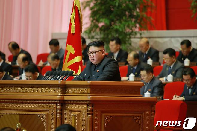 (평양 노동신문=뉴스1) = 김정은 북한 국무위원장. [국내에서만 사용가능. 재배포 금지. DB 금지. For Use Only in the Republic of Korea. Redistribution Prohibited] rodongphoto@news1.kr