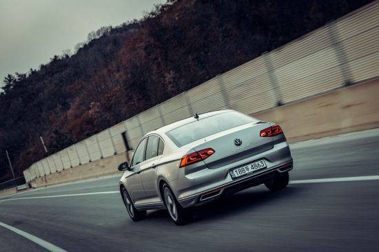 폭스바겐 신형 파사트 GT