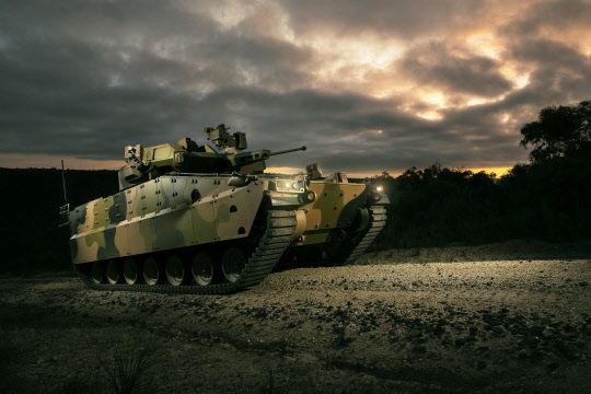한화디펜스가 개발한 미래형 보병전투장갑차 '레드백'.ⓒ한화디펜스
