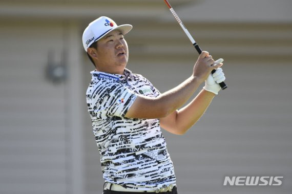 11일(한국시간) 막을 내린 PGA투어 센트리 토너먼트 오브 챔피언스서 공동 5위에 입상한 임성재. 그는 14일 개막하는 소니오픈서 가장 강력한 우승 후보로 지목됐다. /사진=뉴시스