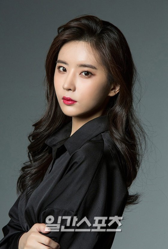 김지은