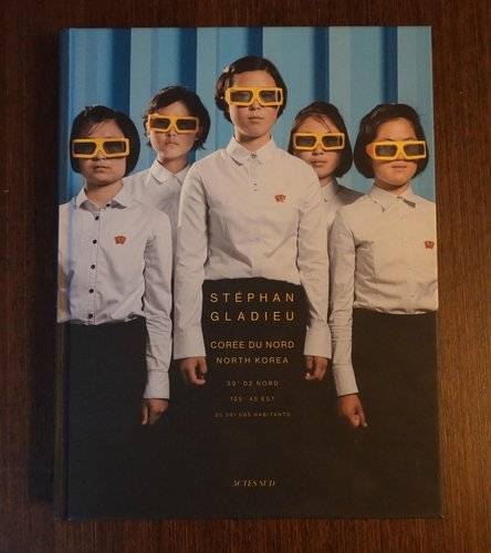 프랑스 사진작가 스테판 글라디외가 북한 주민의 일상을 담아 출간한 사진집 (파리=연합뉴스) 현혜란 특파원 = 프랑스 사진작가 스테판 글라디외가 2017∼2019년 북한을 다섯 차례 방문하면서 촬영한 북한 주민들의 사진을 엮어서 출간한 사진집.  runran@yna.co.kr
