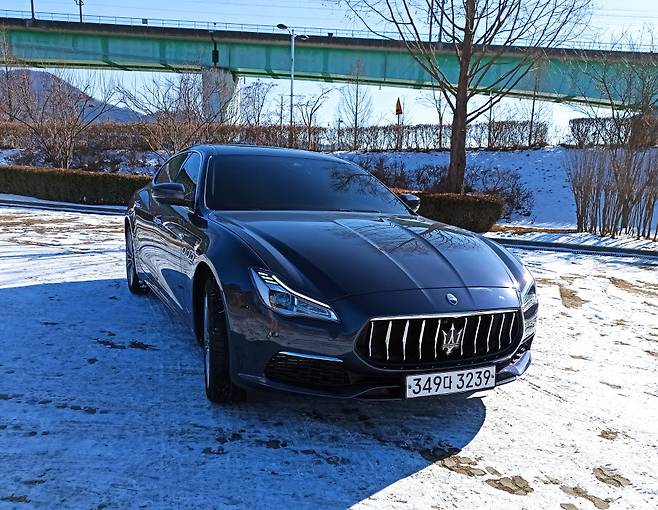 마세라티 콰트로포르테 제냐 펠레테스타 에디션