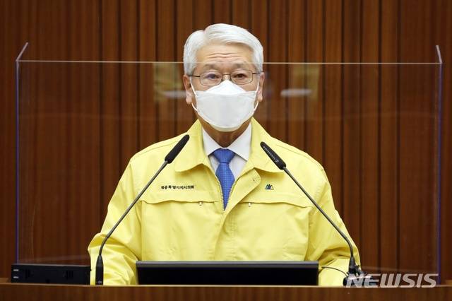 [세종=뉴시스]5분 발언 중인 서금택 세종시의원. 2021.01.15.(사진=세종시의회 제공)