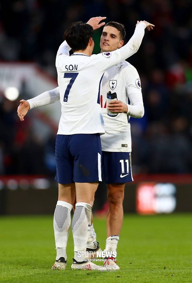 ▲ 에릭 라멜라(오른쪽)가 이번 여름에 토트넘과 작별할 전망이다