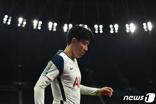 아시아 선수 가운데 최초로 잉글랜드 프리미어리그에서 100번째 공격포인트를 달성한 손흥민© AFP=뉴스1