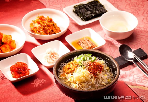 '내셔널 지오그래픽'이 전 세계를 대표하는 숙취 해소 음식으로 전북 '전주 콩나물국밥'을 꼽았다.