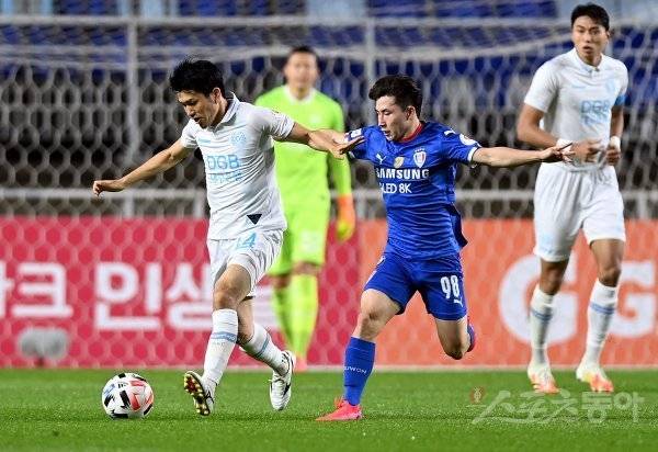 김대원(왼쪽). 스포츠동아DB