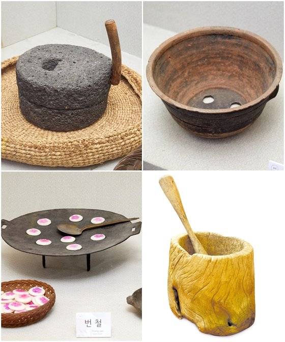 (왼쪽부터 시계방향으로) 맷돌, 시루, 절구와 절굿공이, 번철. [떡 박물관 제공]