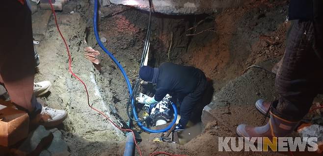 ▲ 전남도가 건설근로자의 임금 체불 및 퇴직공제금 누락 방지를 위해 ‘건설근로자 전자카드제’를 시행한다. 화원 산단 공업용수관 복구공사 현장.[사진=해남군]