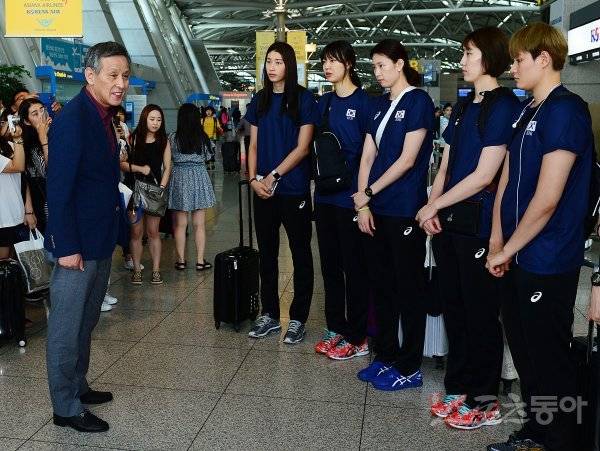 오한남 배구협회장(왼쪽). 스포츠동아DB