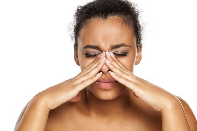 비중격만곡증은 코 중앙에서 콧구멍을 둘로 나누는 벽인 ‘비중격’이 휘는 질환이다./사진=게티이미지뱅크