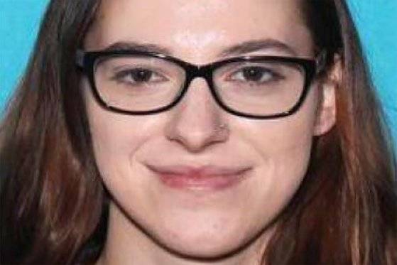 미 연방수사국(FBI)이 라일리 준 윌리엄스(사진)라는 여성을 뒤쫓고 있다. 그는 지난 6일 미 의회 난입 사건 당시 낸시 펠로시 의장의 노트북을 훔친 혐의를 받고 있다. [로이터=연합뉴스]