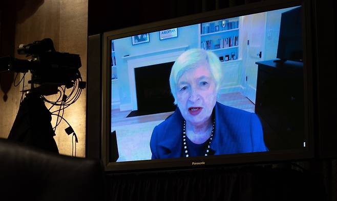 19일 상원 청문회에 화상으로 출석한 재닛 옐런 재무장관 지명자. /EPA 연합뉴스