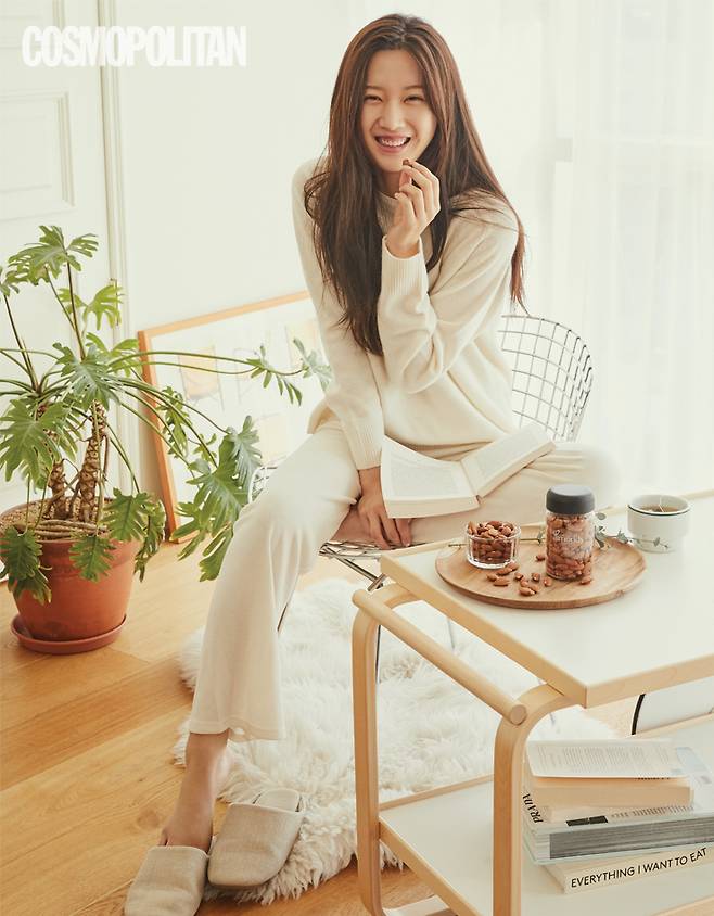 아몬드와 함께하는 나만의 휴식 시간.