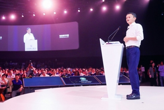 마윈 알리바바 회장이 3개월만에 온라인 행사에서 모습을 보였다 [알리바바]