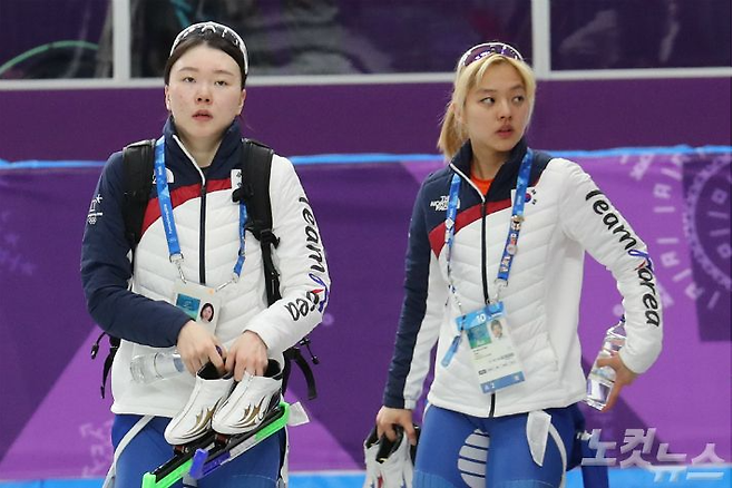 2018 평창동계올림픽 스피드스케이팅 여자 팀추월 경기에 함께 나섰던 노선영(왼쪽)과 김보름. 노컷뉴스