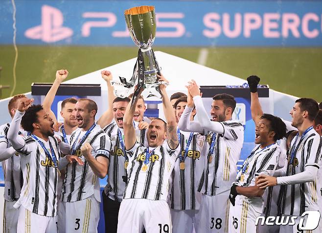 호날두가 결승골을 터뜨린 유벤투스가 이탈리아 슈퍼컵 정상에 올랐다. © 로이터=뉴스1
