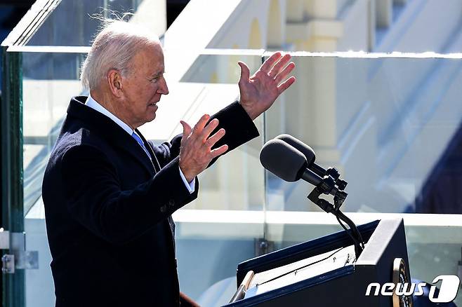20일(현지시간) 조 바이든 미국 대통령이 취임 연설을 하고 있다. © AFP=뉴스1