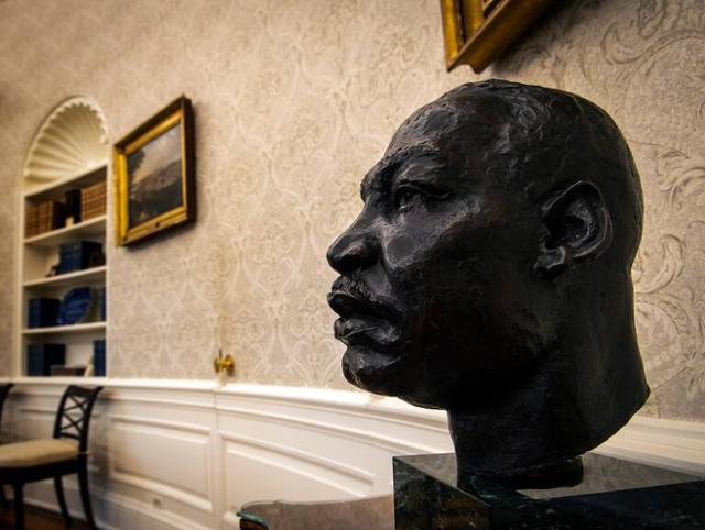 백악관 집무실에 장식된 마틴 루터 킹 목사의 흉상. 워싱턴포스트 제공