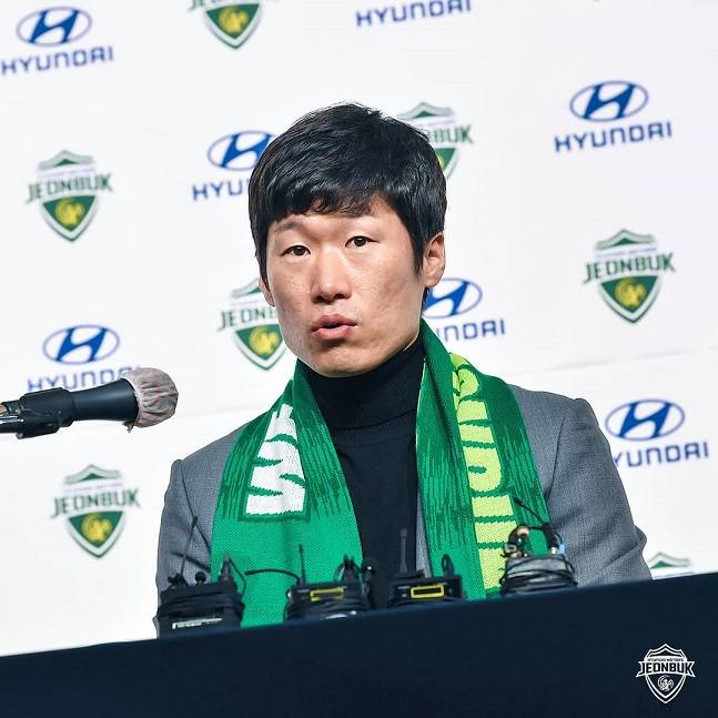 박지성 어드바이저가 유스팀 성적이 프로 성공을 전혀 보장하지 않는다며 청소년기부터 개인 기량보다 팀 성과를 강조하는 한국축구 문화를 비판했다. 사진=전북 현대 공식 SNS