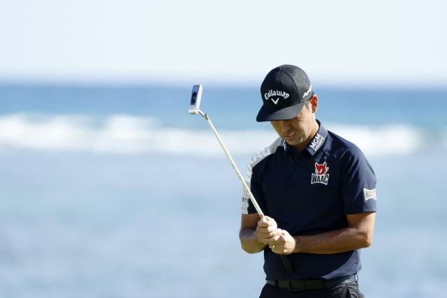 소니 오픈 3라운드에서 퍼트라인 파악하는 케빈 나. /AFP연합뉴스