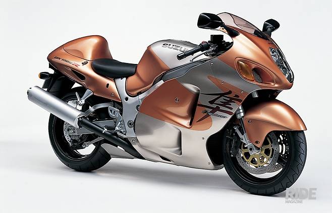 1999년 310km/h의 기록으로 혼다의 CBR1100XX 블랙버드를 꺾었다