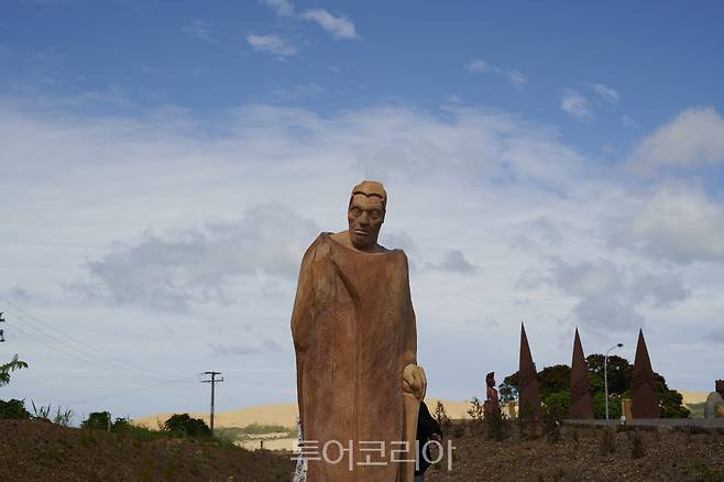 쿠페 조각상 (c) TNZ