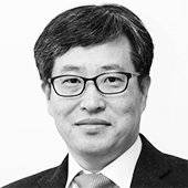 이현상 중앙일보 칼럼니스트