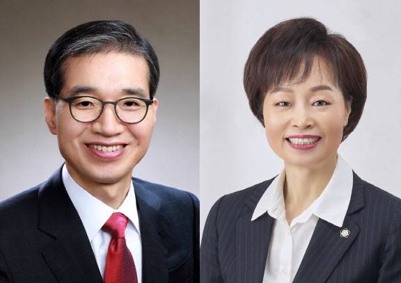 제51대 대한변호사협회 회장 결선투표에 나설 이종엽(왼쪽) 후보자와 조현욱 후보자.(사진=대한변호사협회)