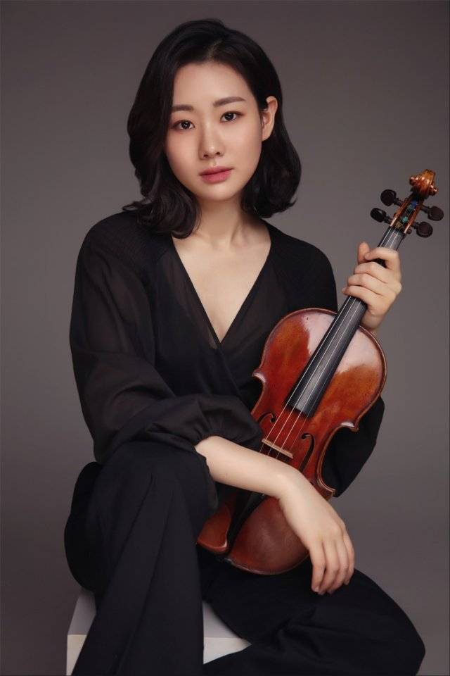 송지원은 “코로나19 이후의 음악 전달 방법은 더욱 다양해지고 새 기회도 생길 것이다. 그 방향을 고민하는 것도 연주가의 과제”라고 말했다. 스테이지원 제공