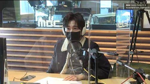 유노윤호가 '두데'에 출연했다. MBC 보이는 라디오 캡쳐