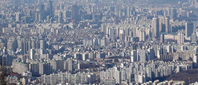 24일 서울 시내 아파트 단지의 모습. 뉴스1