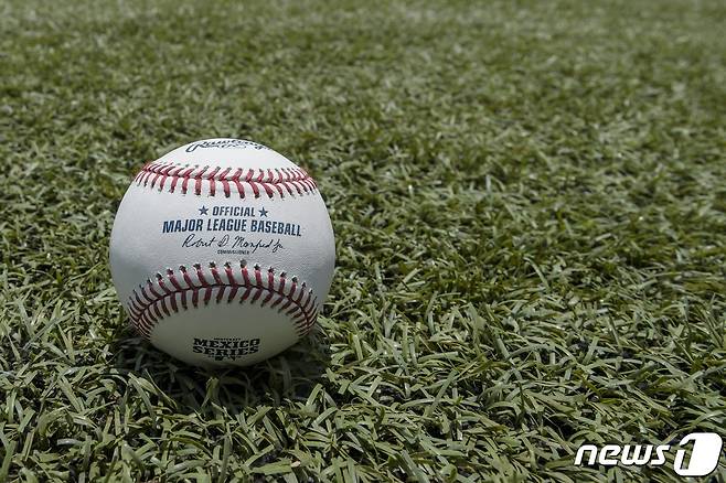 MLB 선수노조와 사무국이 지명타자 제도 및 포스트시즌 확장 협상에 어려움을 겪고 있다.  © AFP=뉴스1